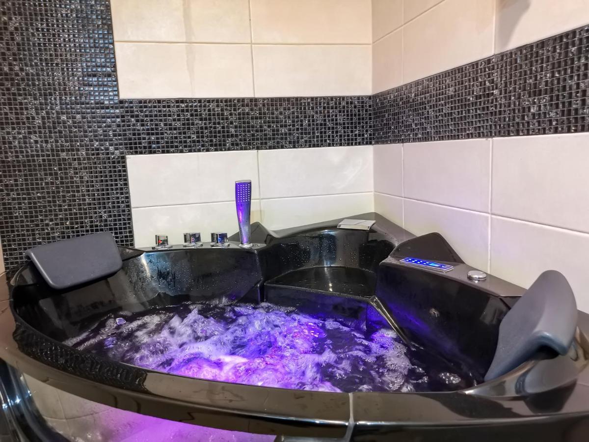 贝尔格莱德Spa Apartman Red Passion公寓 外观 照片